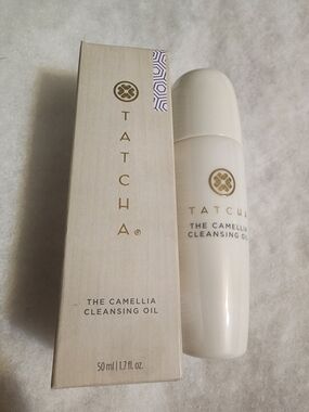 Tatcha The Camellia Cleansing Oil —